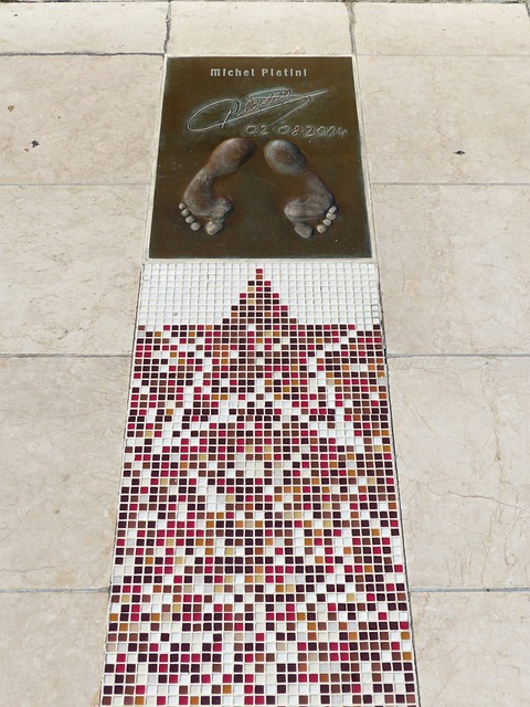 守强度来弥 守强度来弥